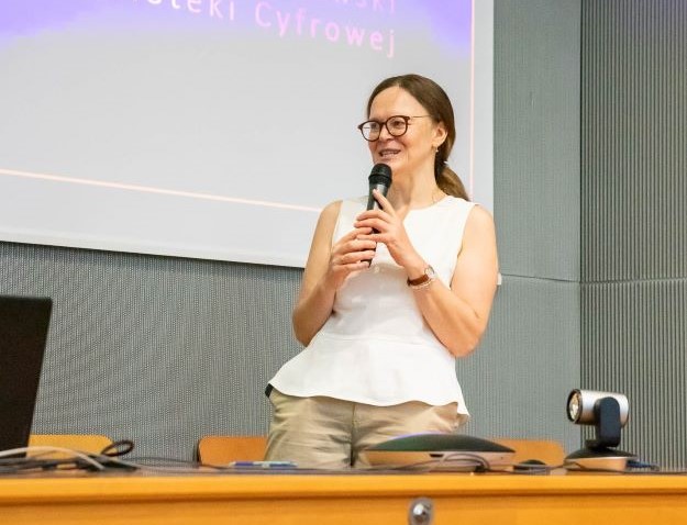 Jadwiga Kita-Huber z nagrodą Jacoba i Wilhelma Grimmów